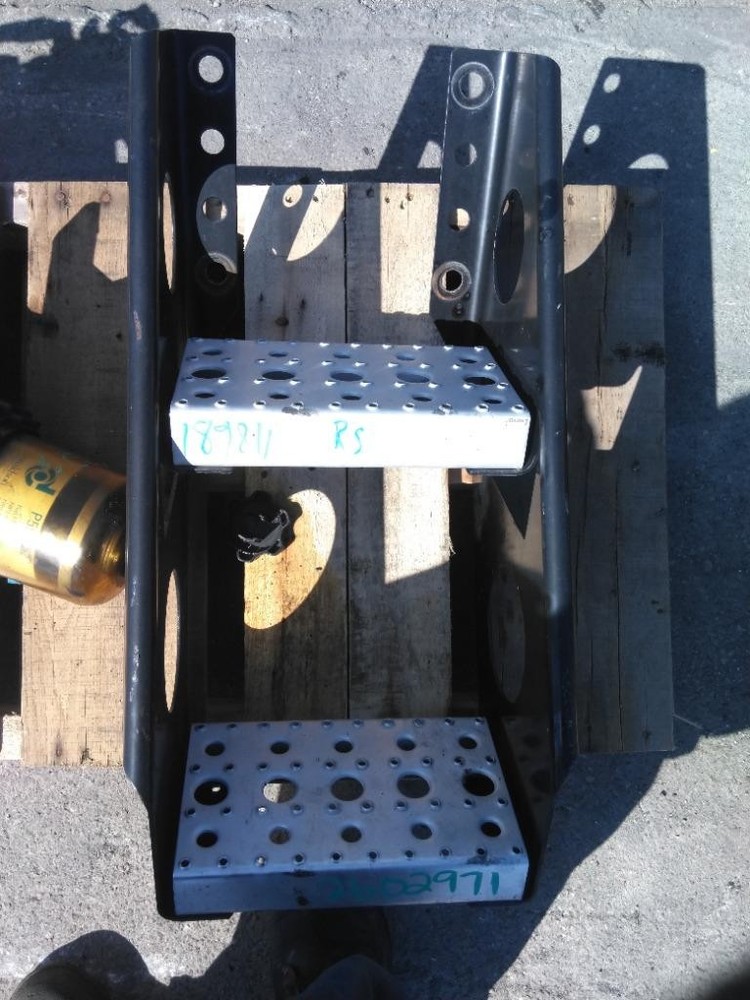 Replaces 2012 FREIGHTLINER M2 106 FRAME STEP , FL