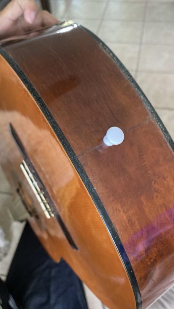 Suzuki No. 32 classical guitar.