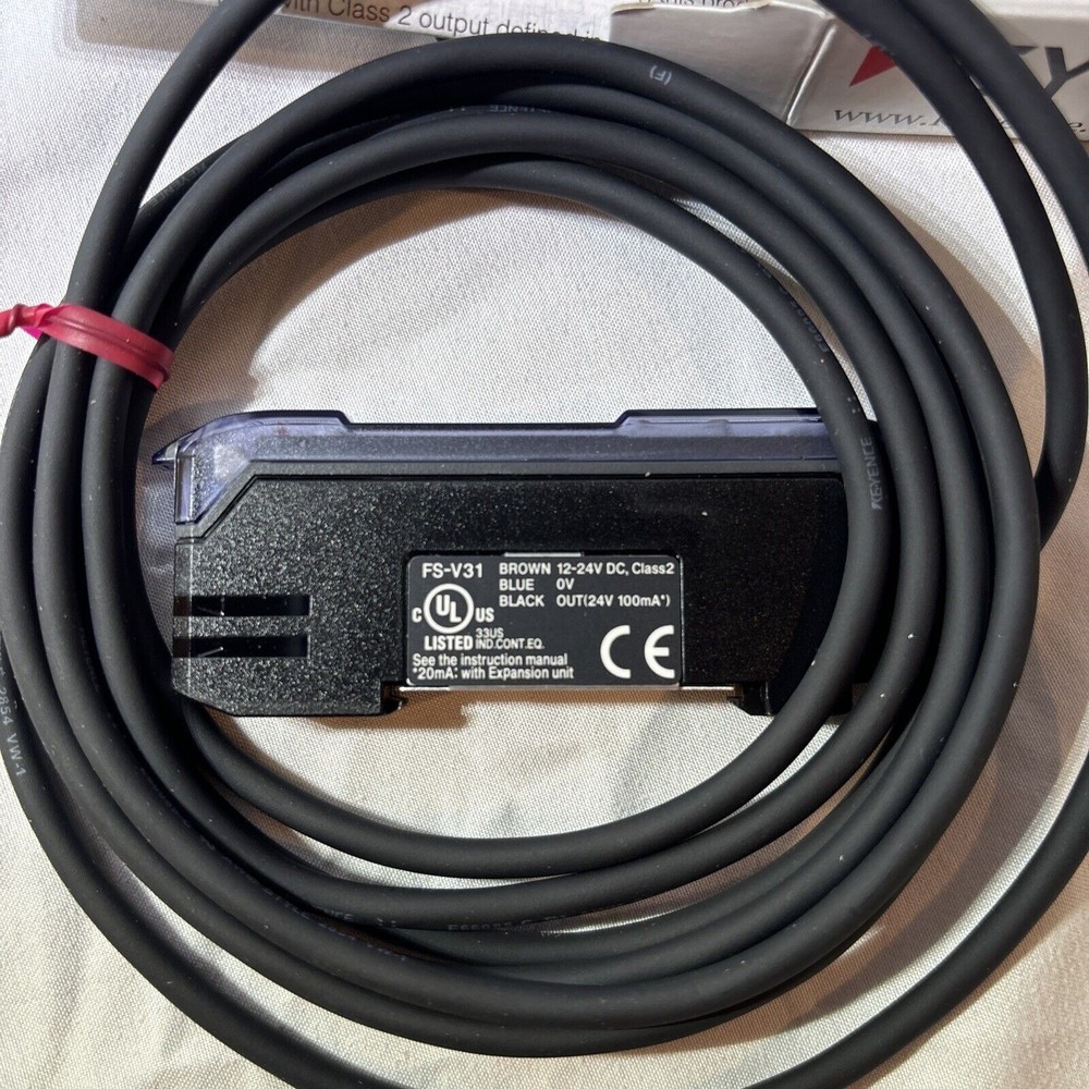Keyence FS-V31 Fiber Optic Sensor