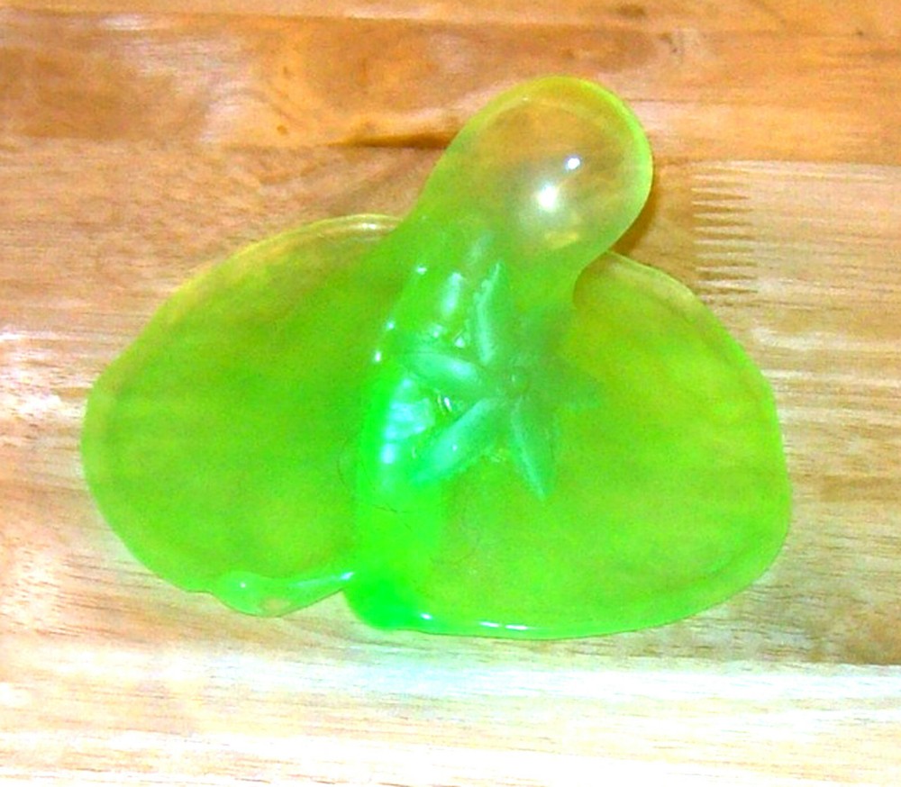Splat Green TOMATO Toy! splats then morphs back! throw on a smooth clean surface