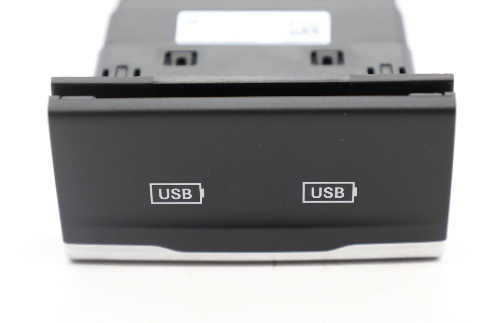 2021 - 2022 JEEP WRANGLER REAR CENTER CONSOLE BACK USB PORT OEM 68481187AA