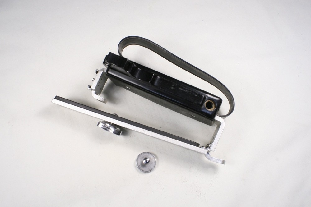 Camera Grip Flash Bracket w/Strap - Style 1