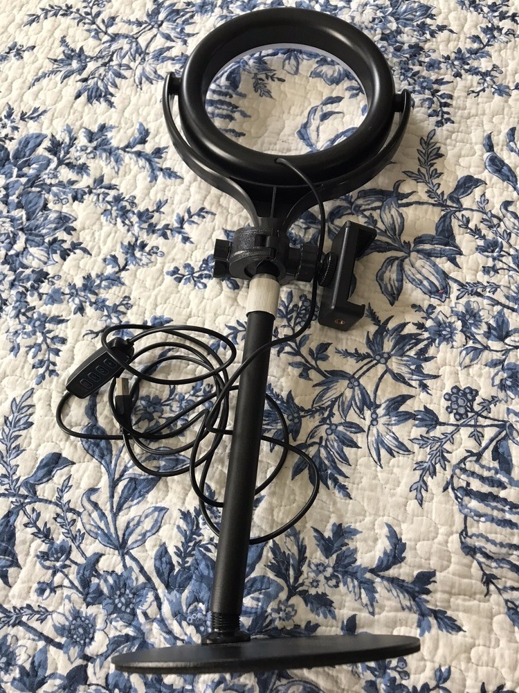 Computer Adjustable Zoom Light Round