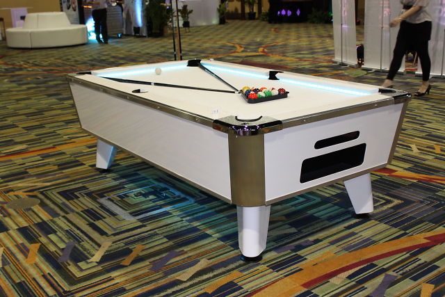 LED Pool & Billiard Table Lighting KIT - light your pool table Felt - new beer