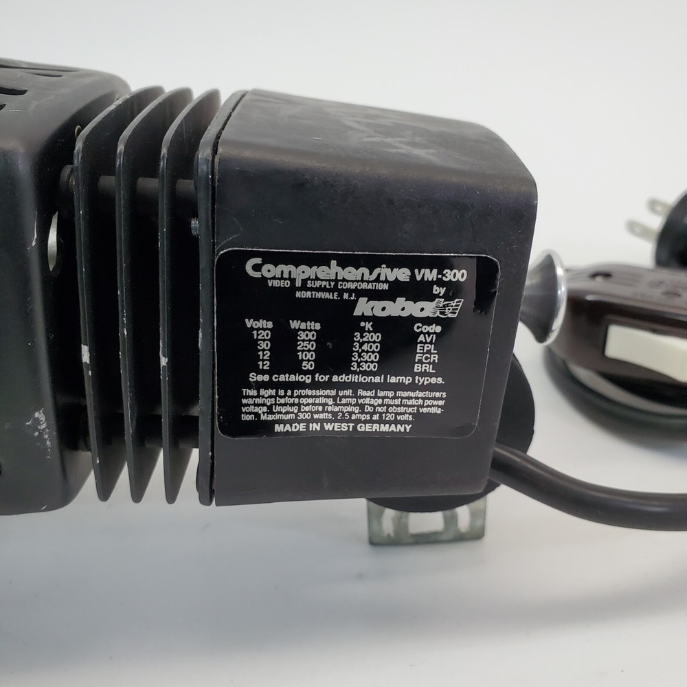 Kobold Comprehensive VM-300 300W Stage and Studio Light Working