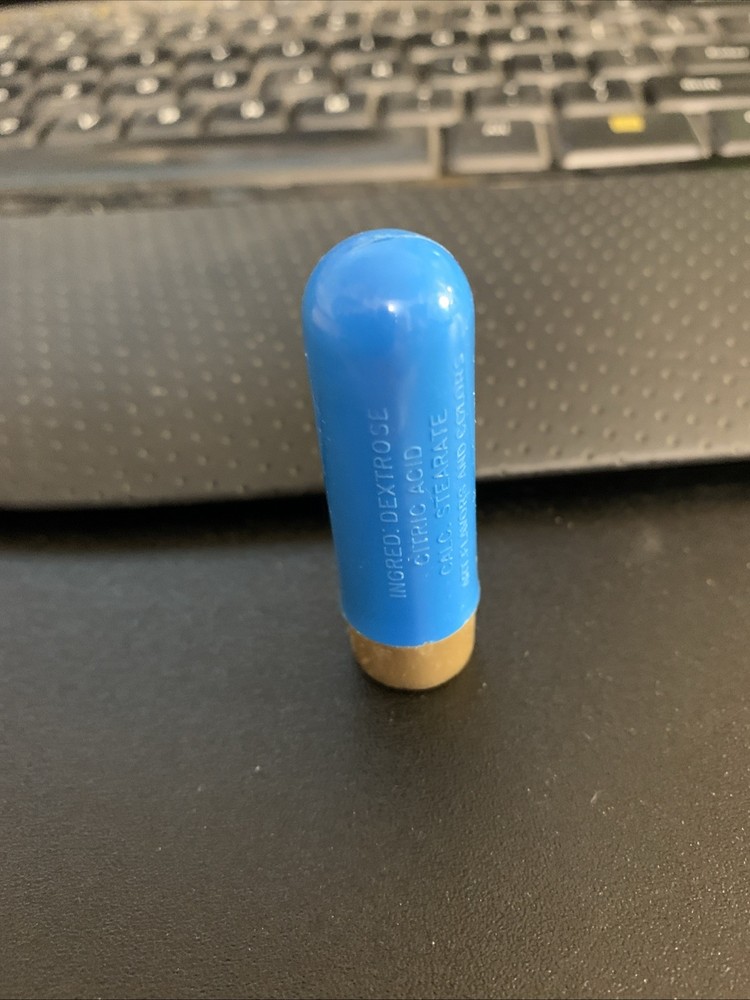 Vintage: 1981: CeDe CANDY LIPSTICK Plastic Container: 2.25” : BLUE