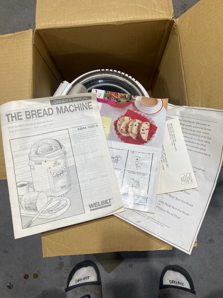 Wel-Bilt ABM-100 Bread Machine White Observation Dome Micro-Computer Control
