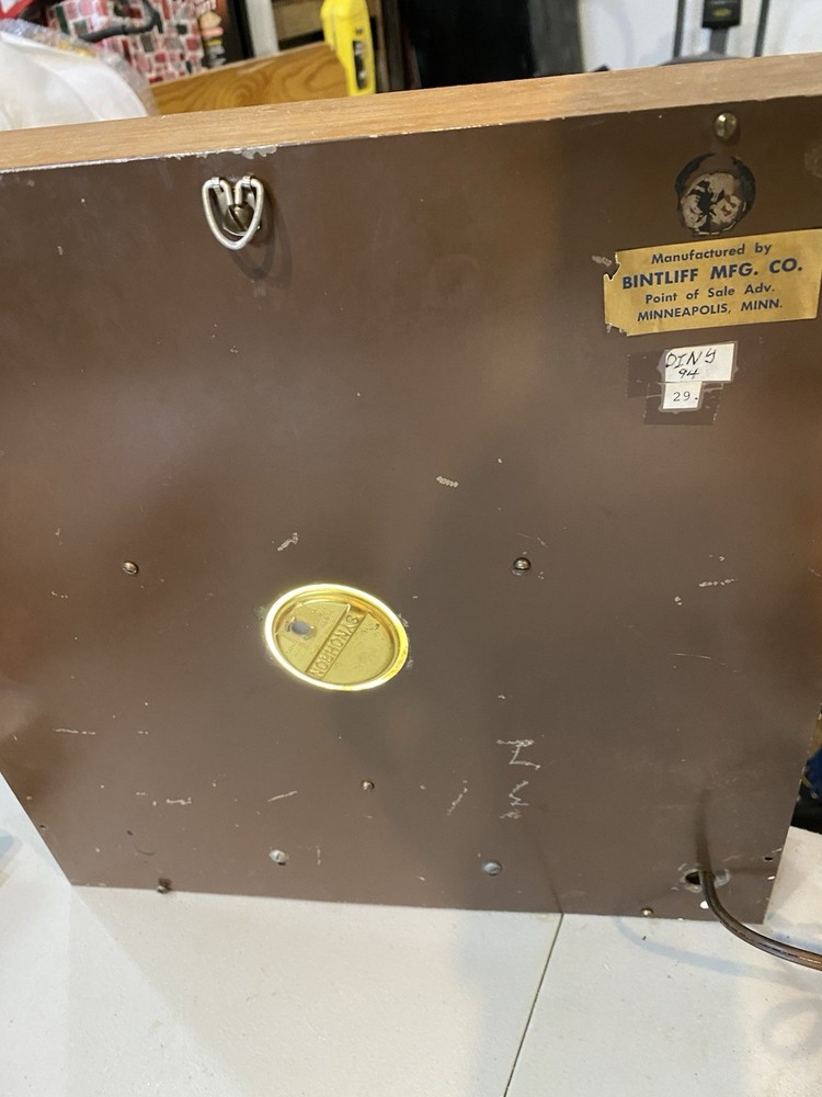 Lucky Lager Clock