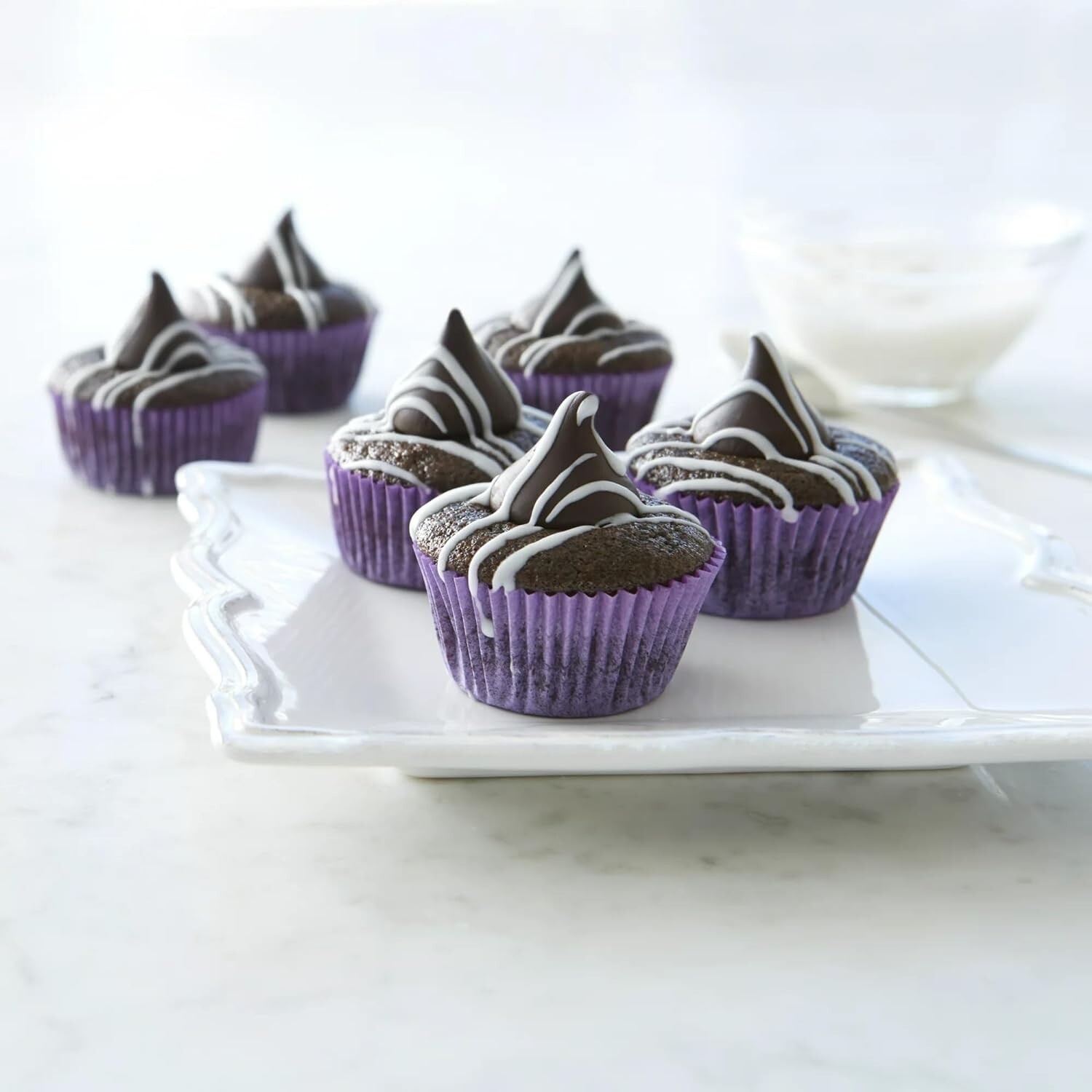 HERSHEY'S Kisses Special Dark, Mildly Sweet Chocolate Bulk Candy (5 Pound Bag)