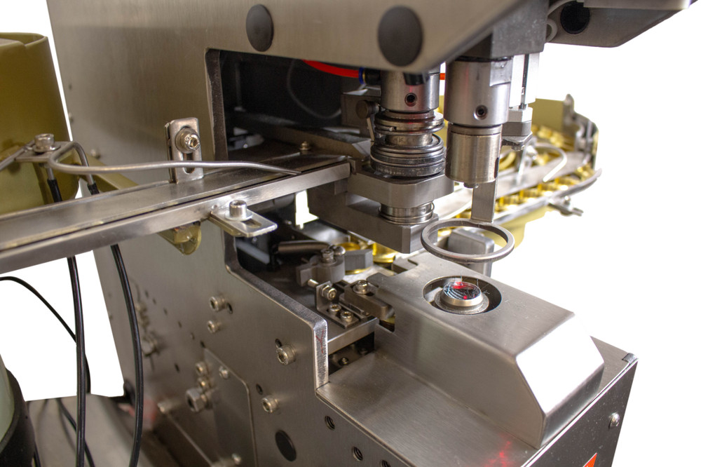 NT-150-SM-FULL AUTOMATIC BIG GROMMET MACHINE