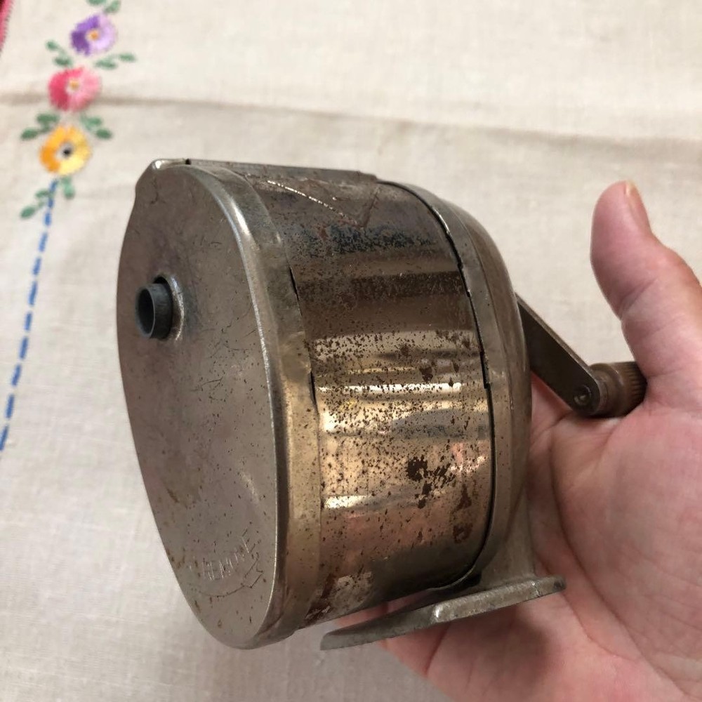 Antique Pencil Sharpener, 10cm, rusty, slightly tilted, used