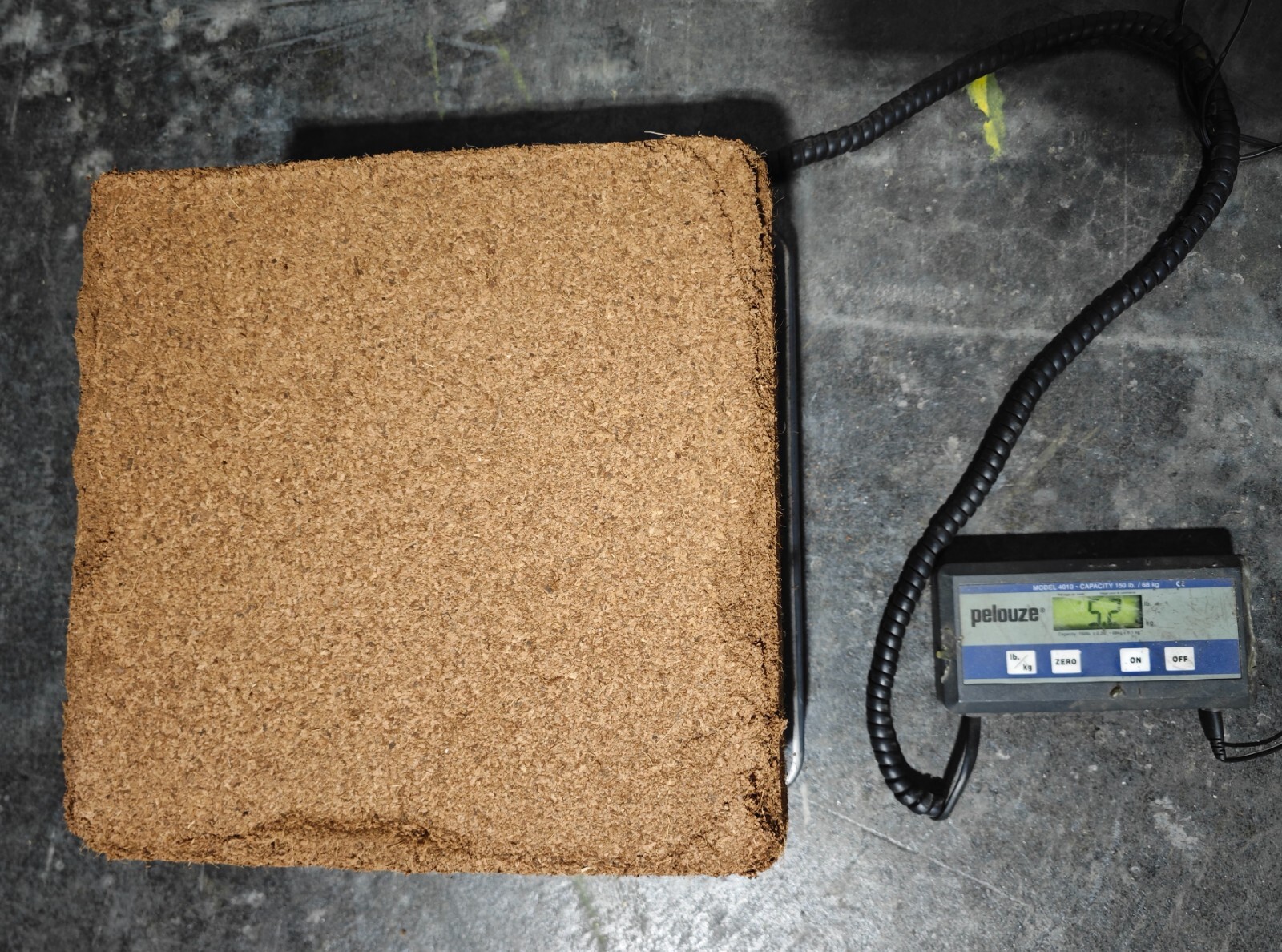 Coco Fiber / Coco Peat Block Brick Substrate 11lbs (5kg)