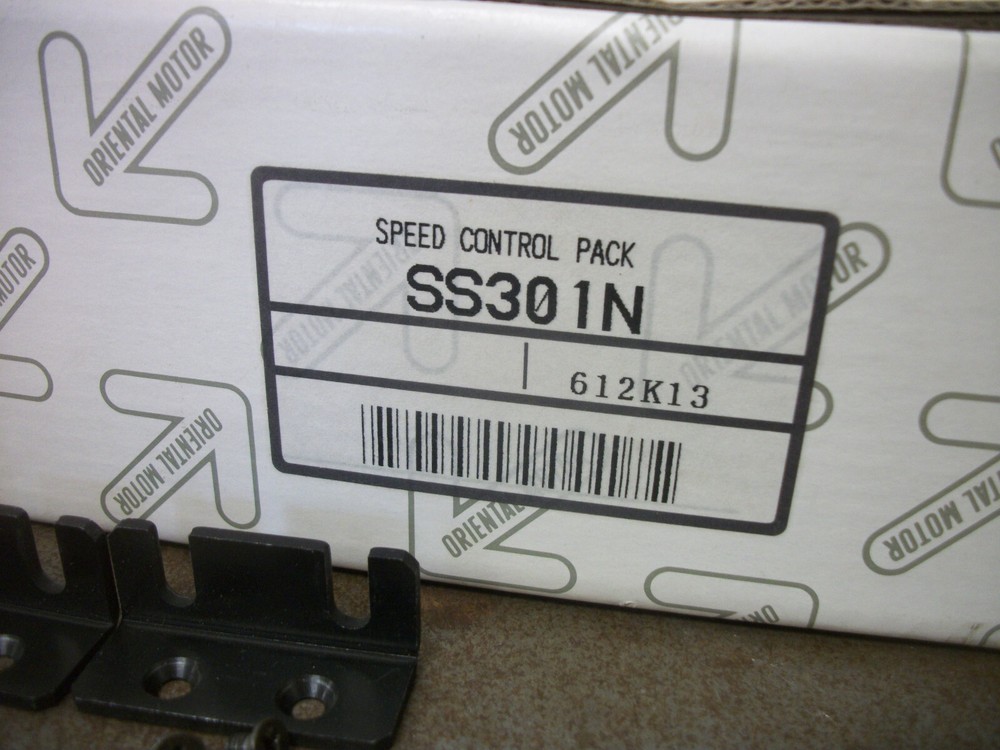 ORIENTAL MOTOR SPEED CONTROLLER SS301N NIB