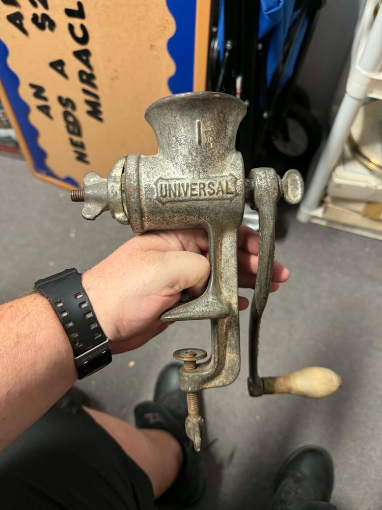 UNIVERSAL MEAT GRINDER FOR TABLE