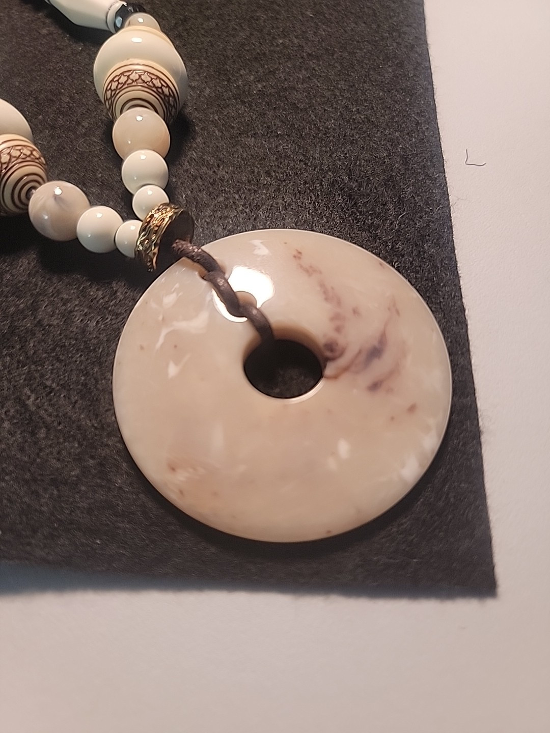 Vtg. LIZ CLAIBORNE Neut Stone Pendant Necklace/Made In Italy/ NEW