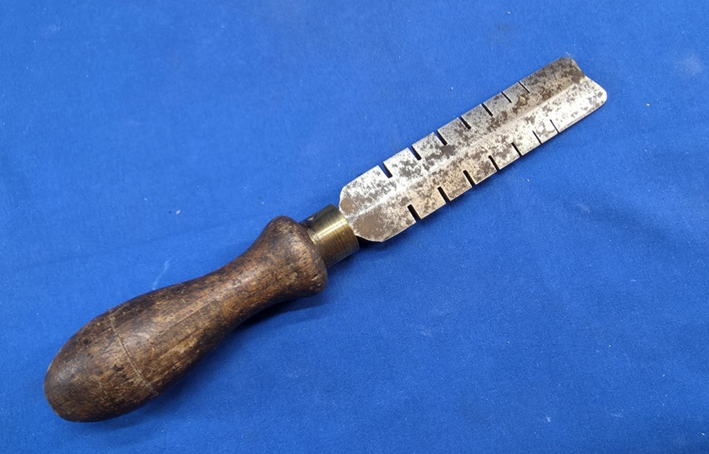 Vintage Saw Set - or Wrest