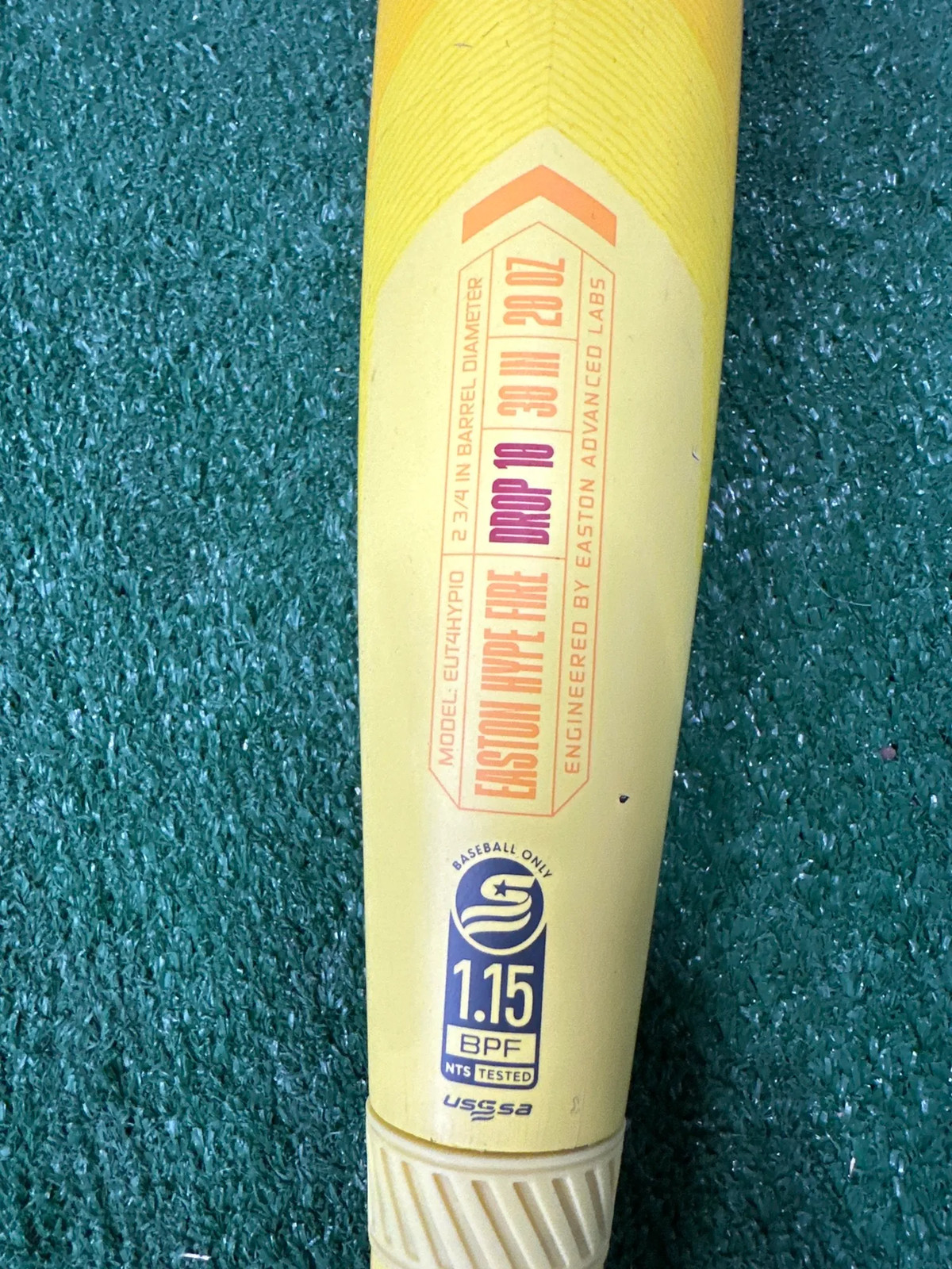 CRACKED – 2024 Easton Hype Fire Composite Bat – USSSA (-10) – 30" / 20 oz...