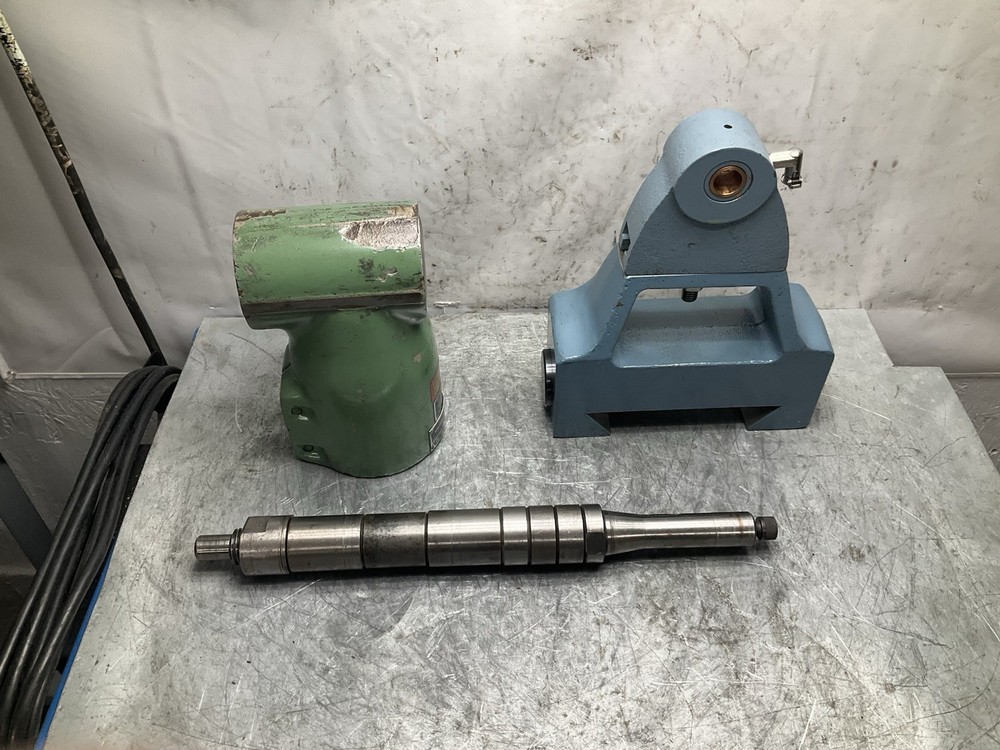 Bridgeport + Milling Machine Right Angle Horizontal Attachment