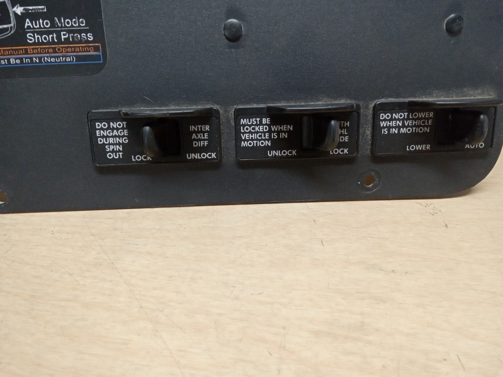 Freightliner A06-40924-001-E Dash Panel Cluster