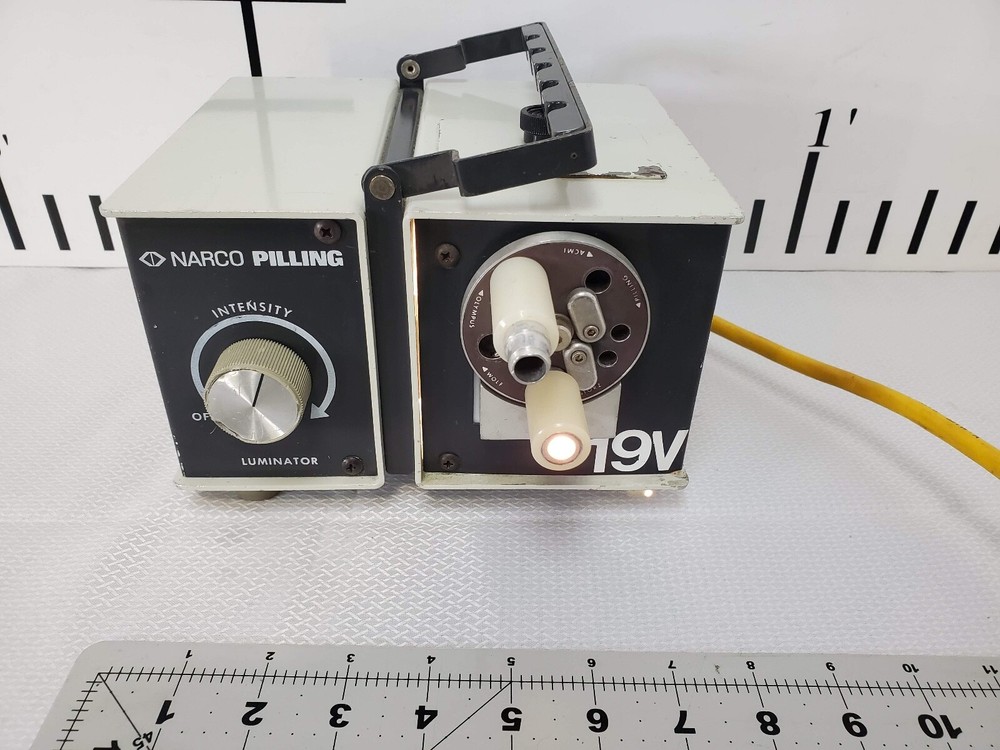 Narco Pilling 52-1147 Endoscopy Illuminator Fiber Optic Light Source