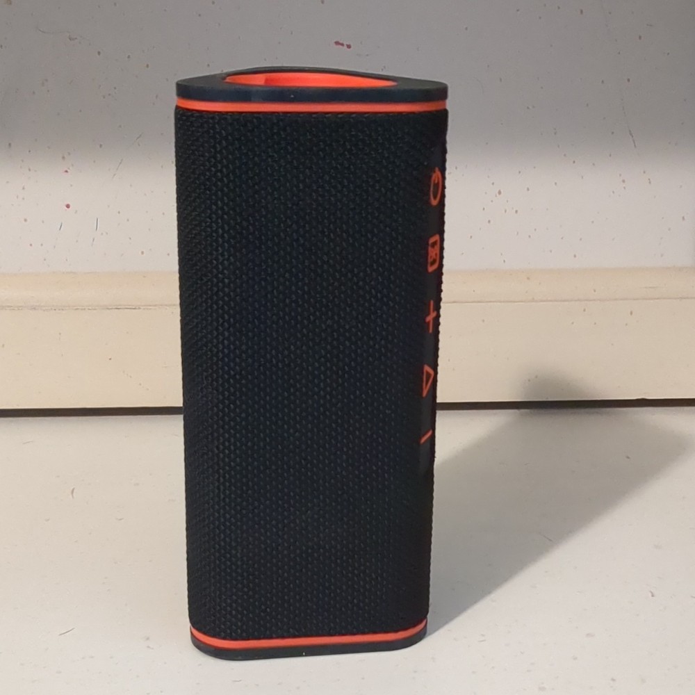 Bushnell Bluetooth Golf GPS / Bluetooth Speaker