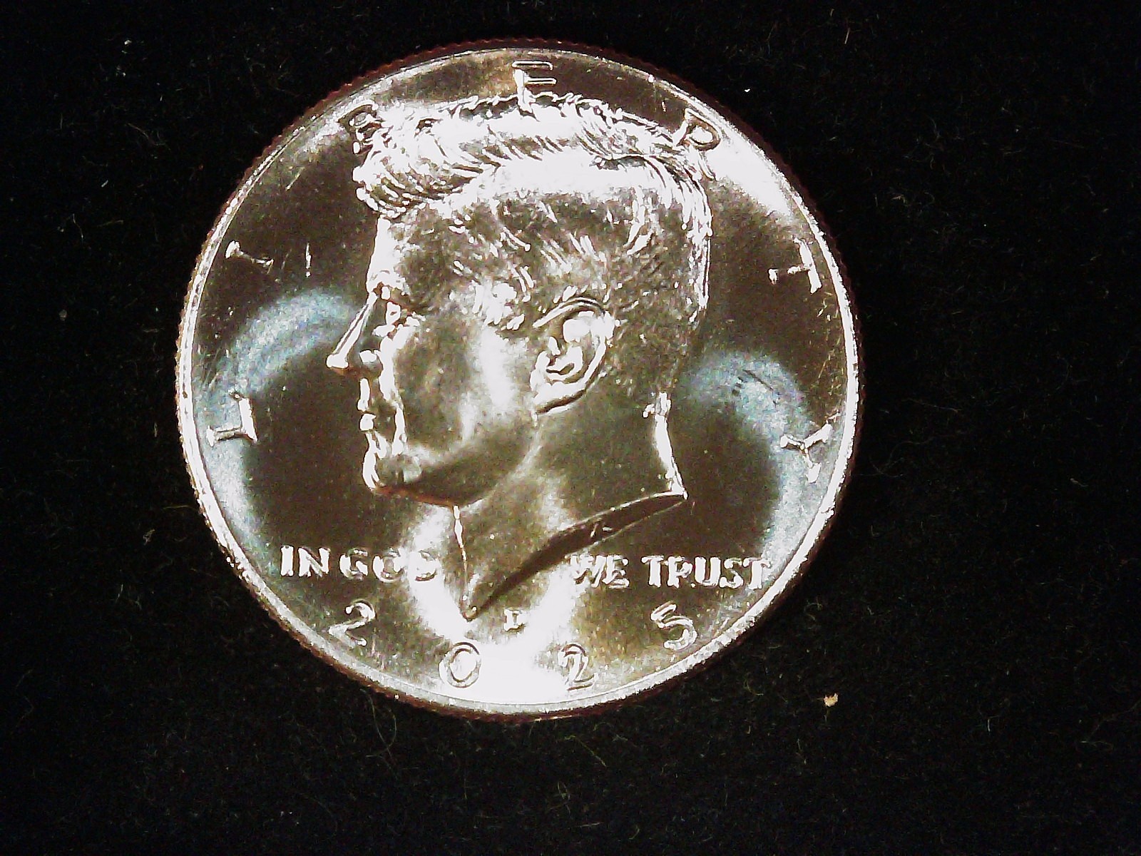 2025-D Kennedy Half Dollar Roll BU (1). Heads/Tails.