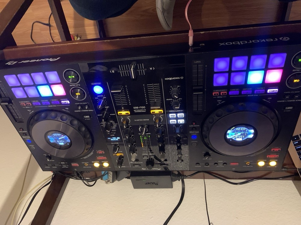 Pioneer DDJ-800 Used