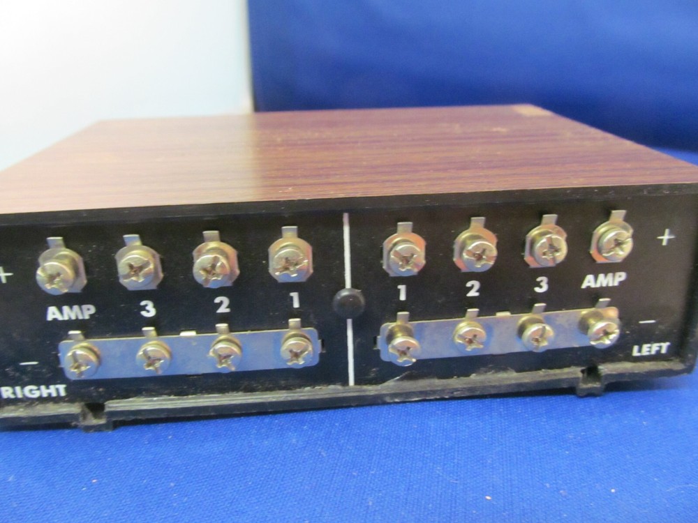 REALISTIC STEREO REMOTE SPEAKER SWITCH 40-125A WITH MANUAL SHEET