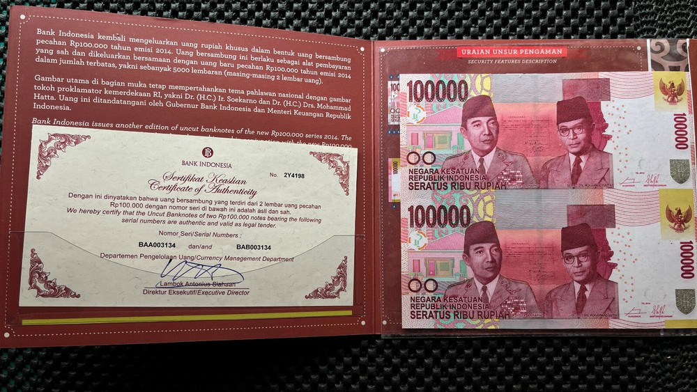 INDONESIA 2014 100000 RUPIAH #02 uncut notes with folder