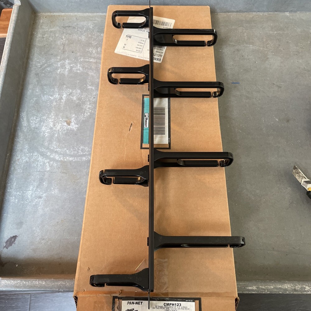 PANDUIT CMPH123 23"Horizontal Dual-Sided Manager