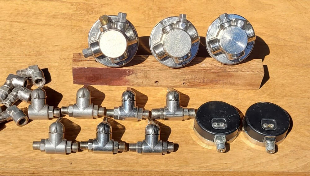 Binks 85-200 air pressure regulators