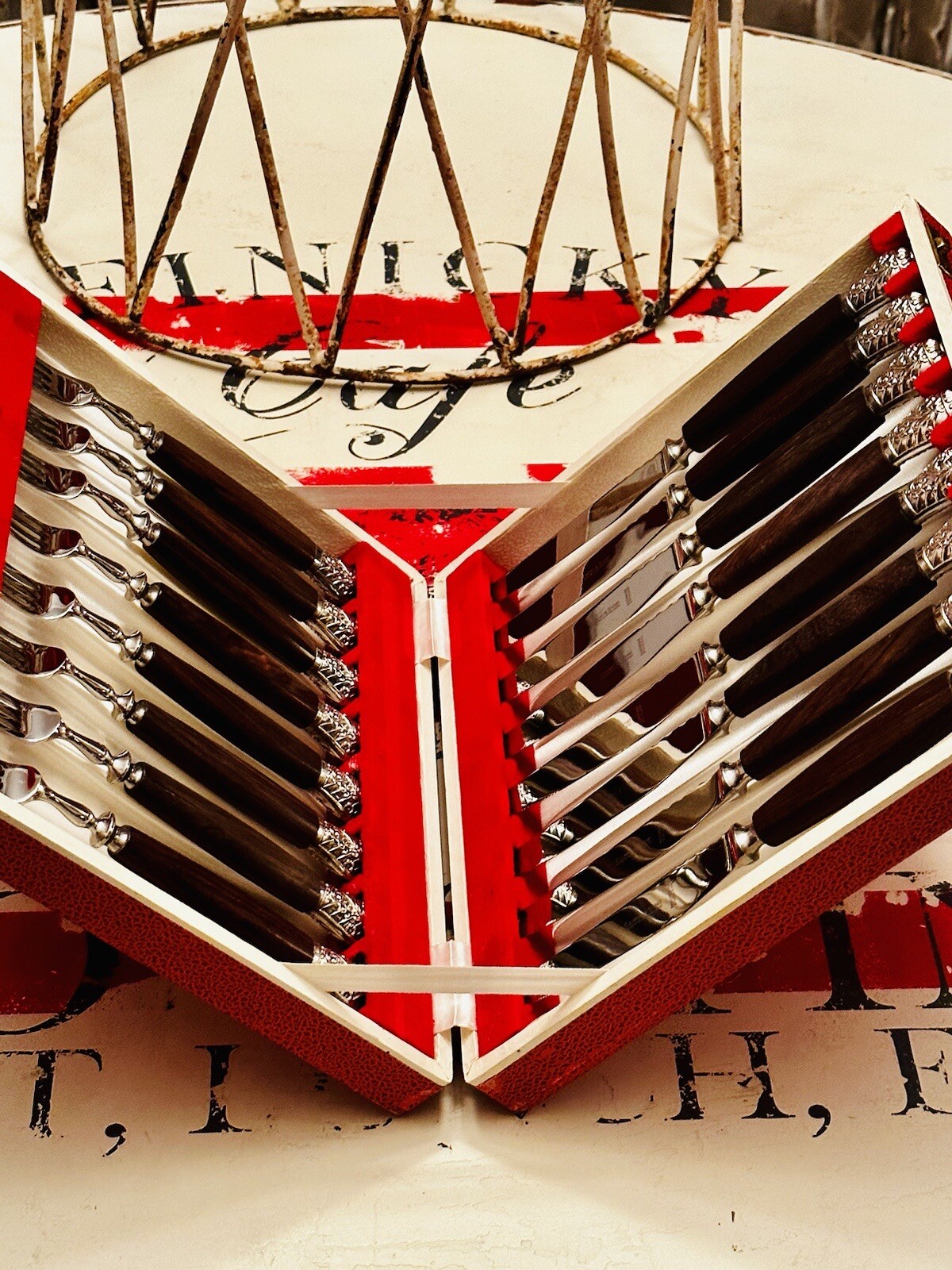 Rare16-PieceCork&Son EnglandKnife/ForkBoxedRosewood Handle/Silver Cap CutlerySet