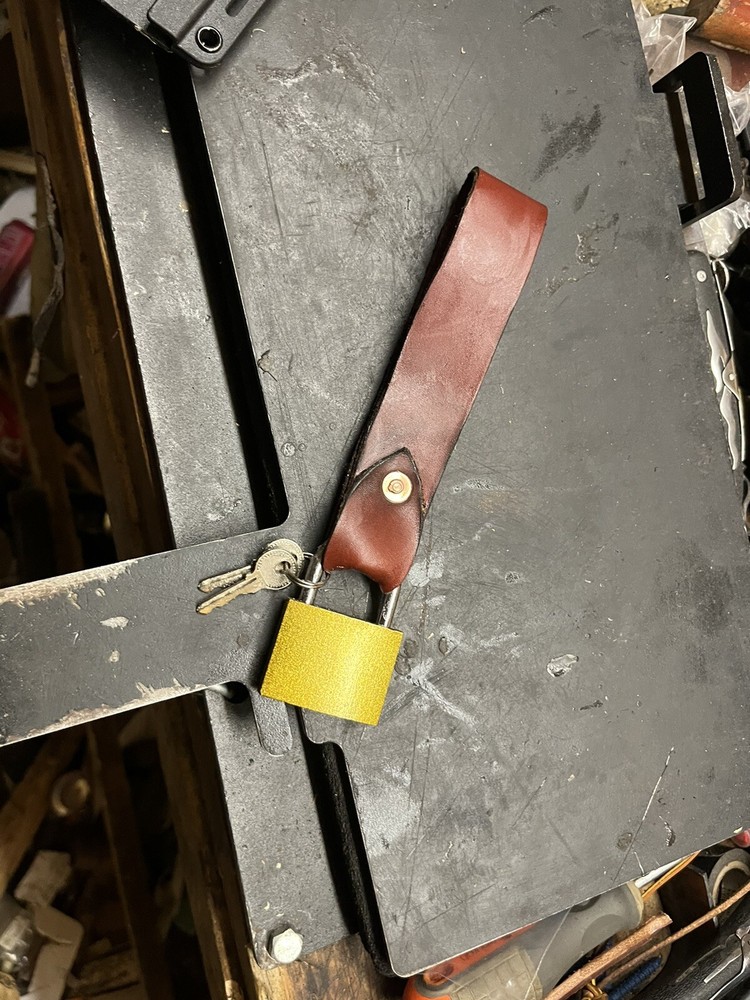 NPE Strap Lock and Keys Non Permissive Environment