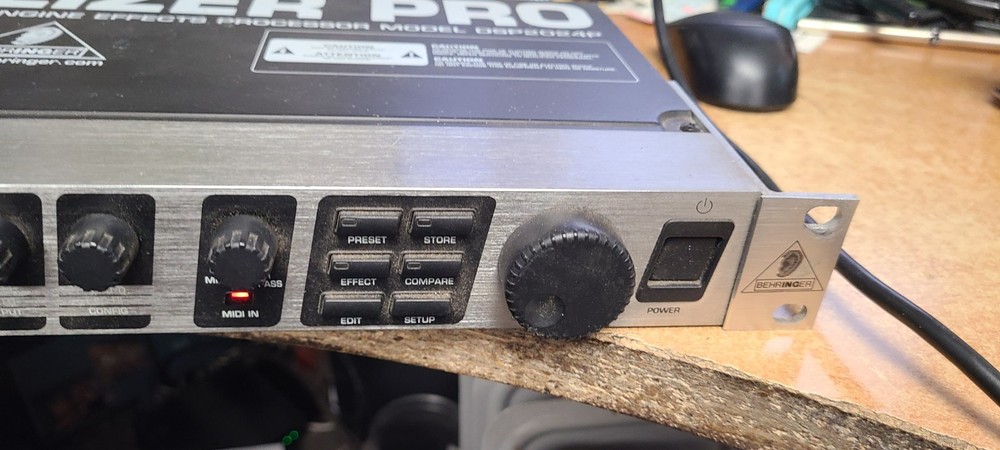 BEHRINGER Virtualizer Pro Model DSP2024P Effects Processor Tested Working