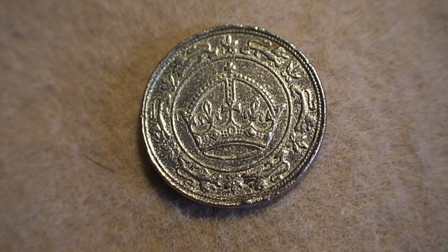 U.K. Gold Crown Lead Base with Gold Plating