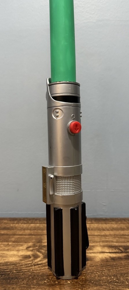 2004 Hasbro STAR WARS Collapsable Toy Lightsaber