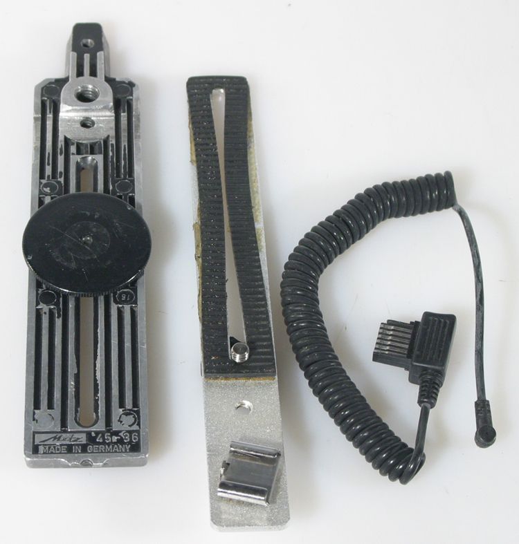 METZ CAMERA BRACKET, PC CORD AND STRAIGHT BRACKET