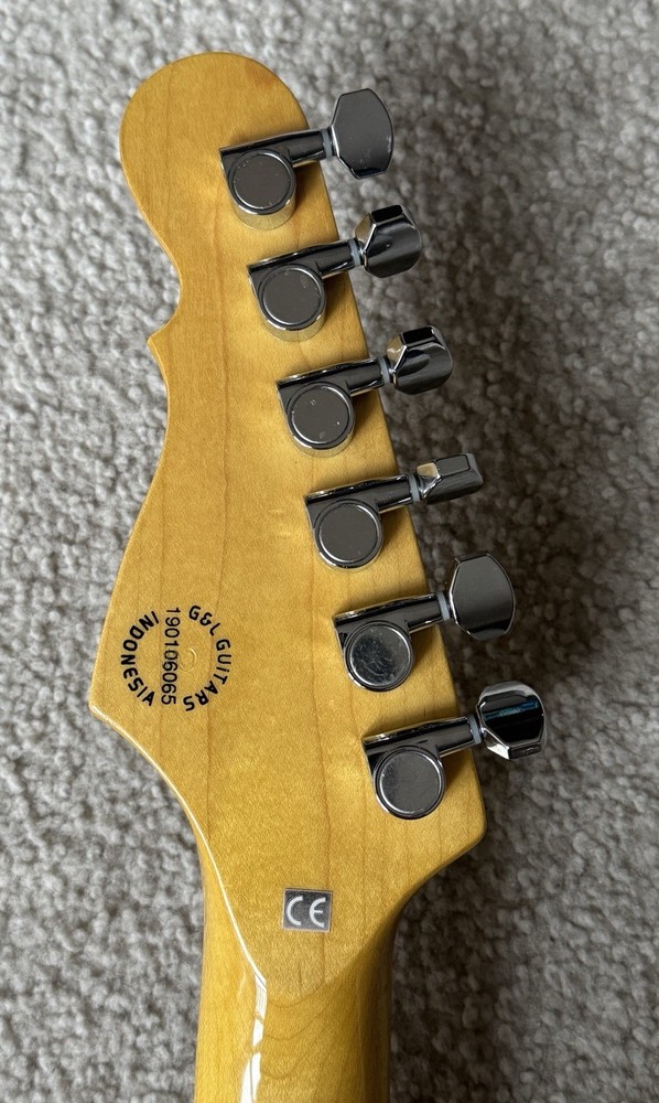 2019 G&L® Legacy Stratocaster w/ Graph Tech & Nut String Tree With Soft Case