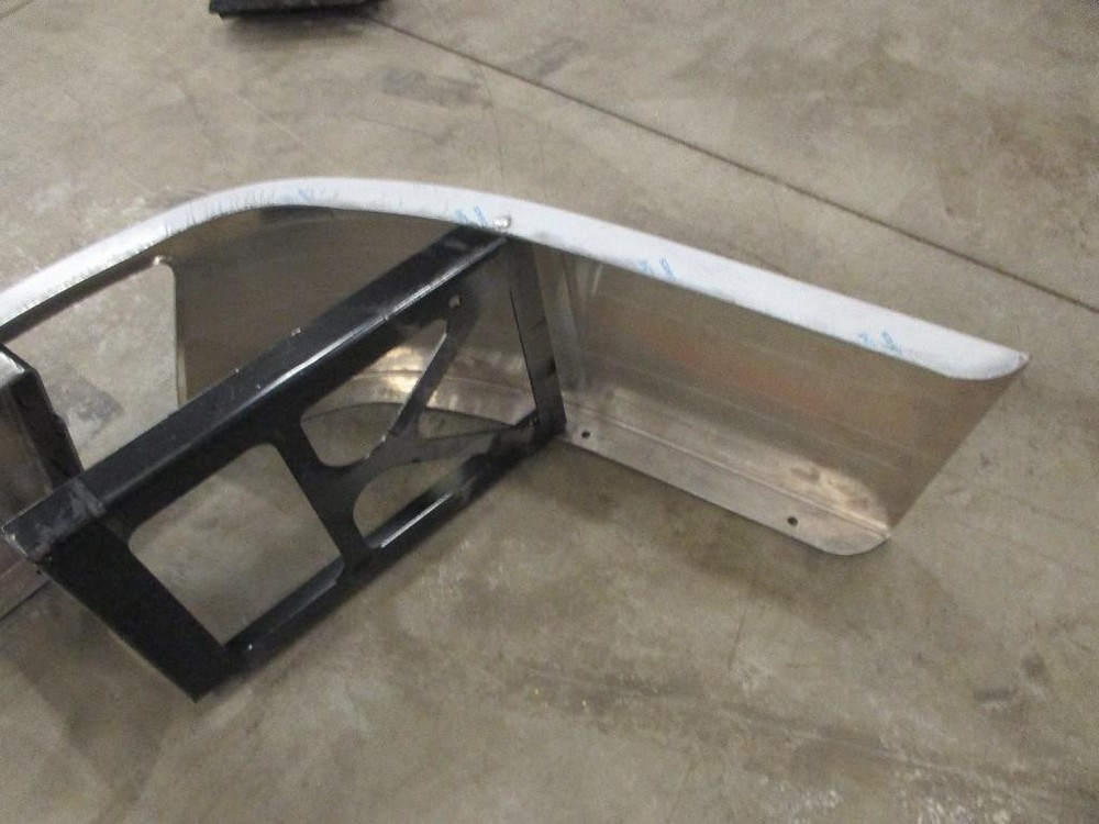 Volvo VNL Bumper