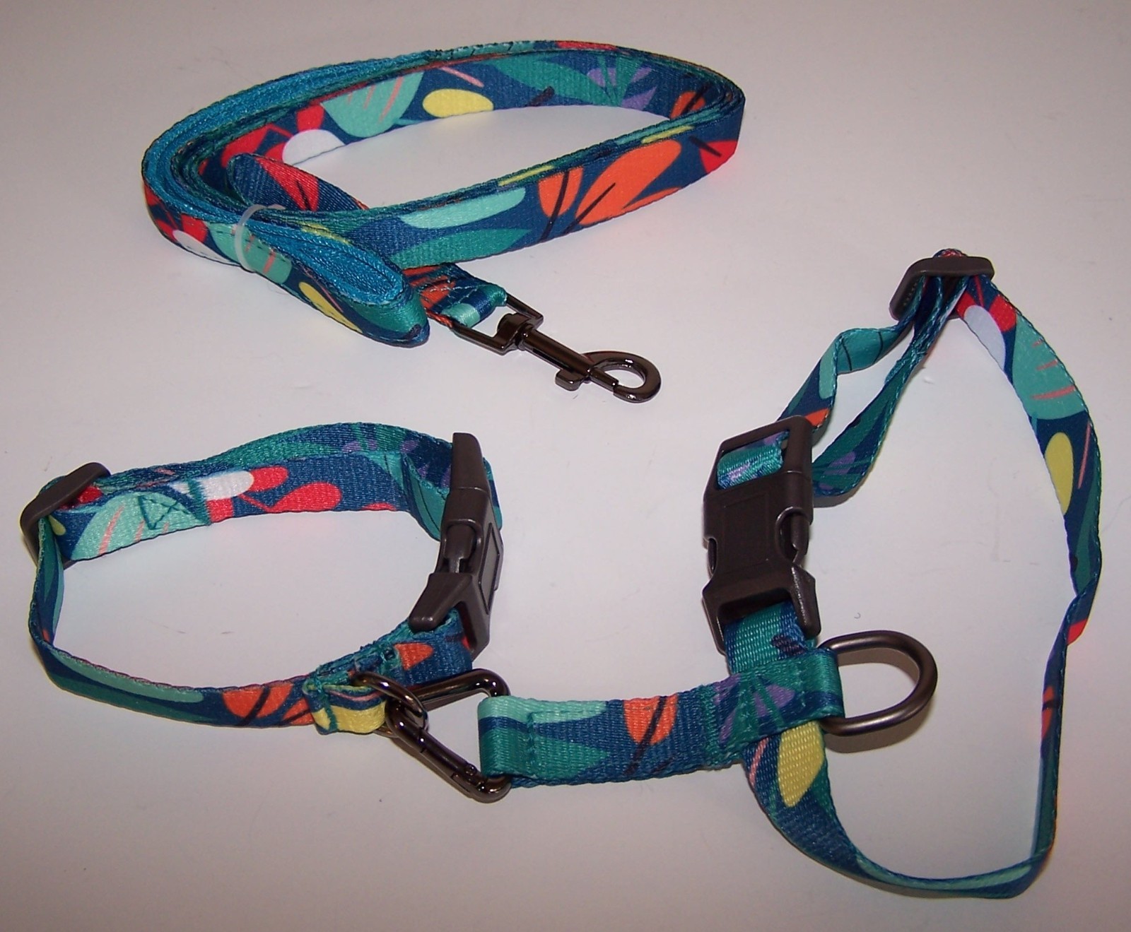Cat Harness and Leash Set Size Small MORANDI GREEN - NWOT