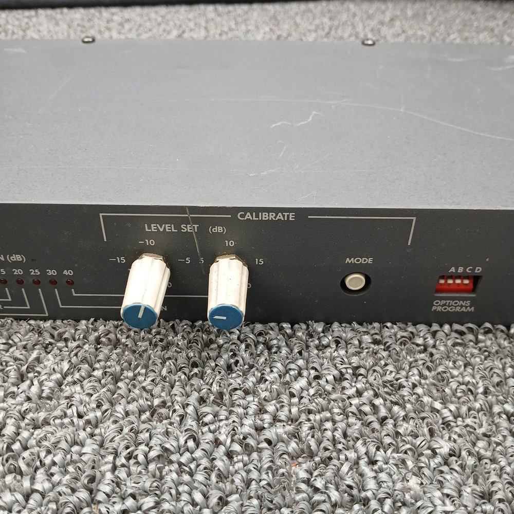 Symetrix 571 SPL Ambient Noise Sensing Automatic Level Controller