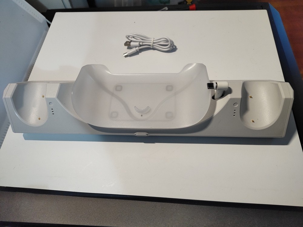 Meta Oculus Quest 2 - All In One Charging Dock - Q6