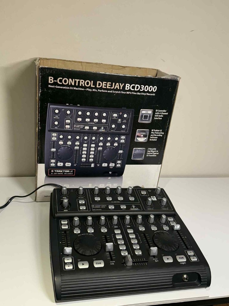 Behringer B‑Control Deejay BCD3000