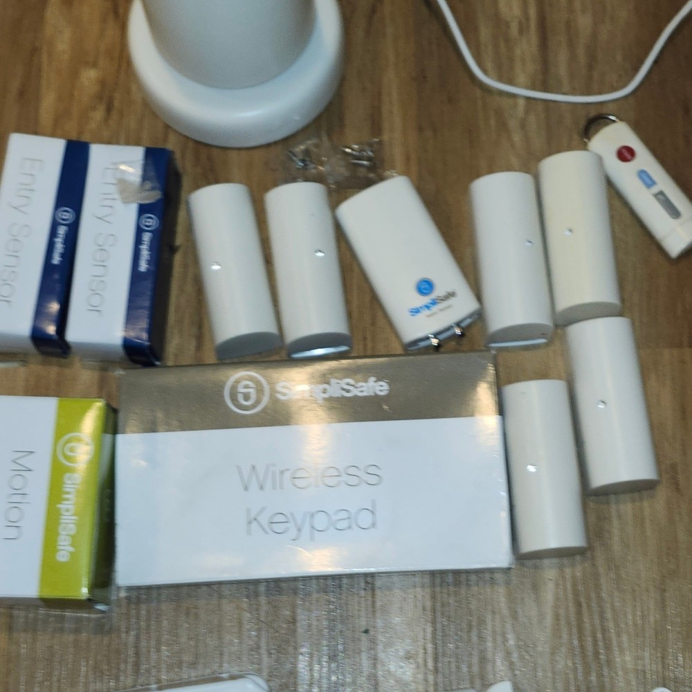SimpliSafe/Ring Alarm Security Components Wireless Motion Entry Sensors Camera