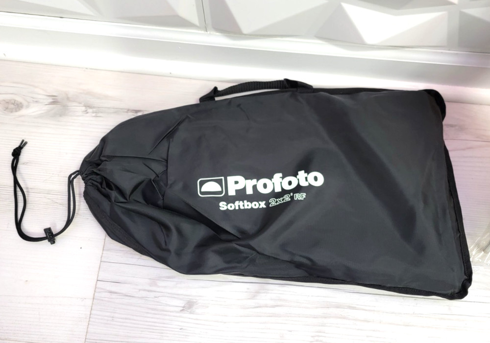 Profoto 2X2' RF Softbox With Bag, Rods, Interior/Exterior Diffusers & umbrellas!