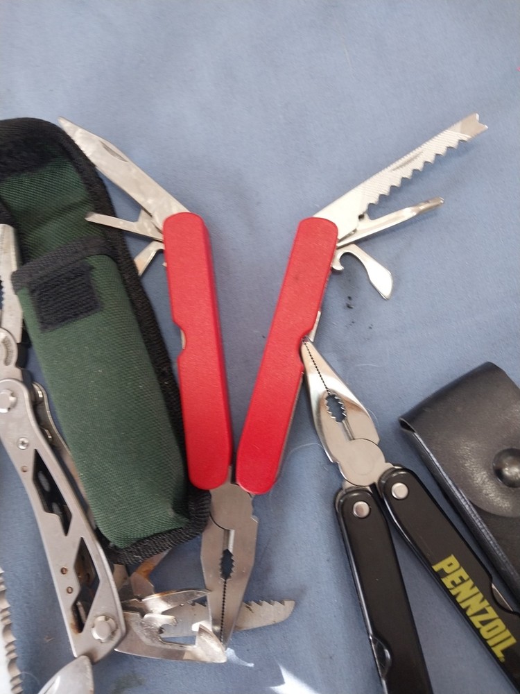6 multi tools pliers knife screwdriver's file Etc.