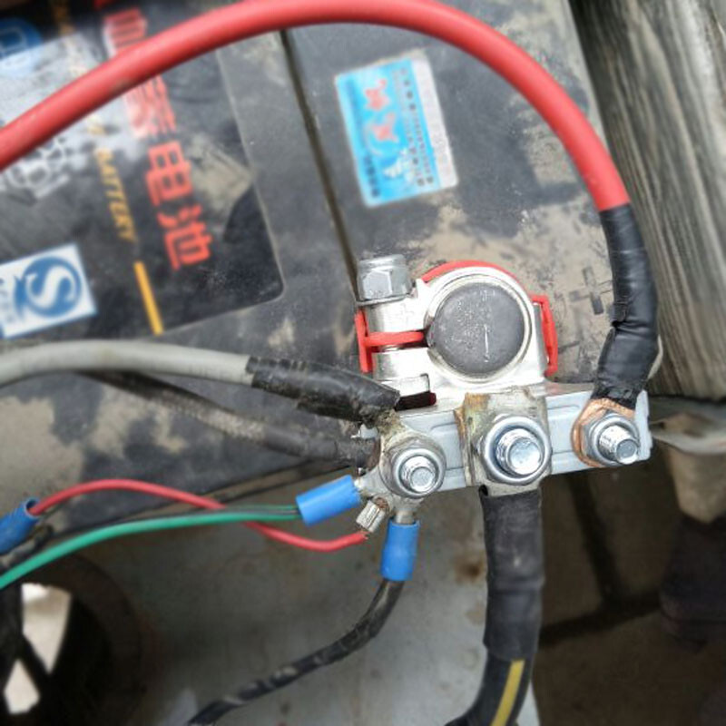 Car Battery Terminal Connectors Quick Release Disconnect Positive Negative 2PCS