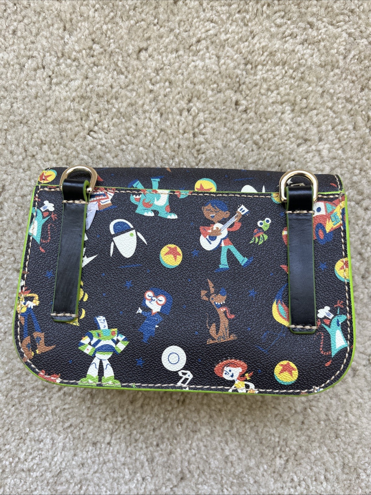 DOONEY & BOURKE PIXAR20 CROSSBODY BAG PURSE BELT BAG BLACK DISNEY AOP EUC