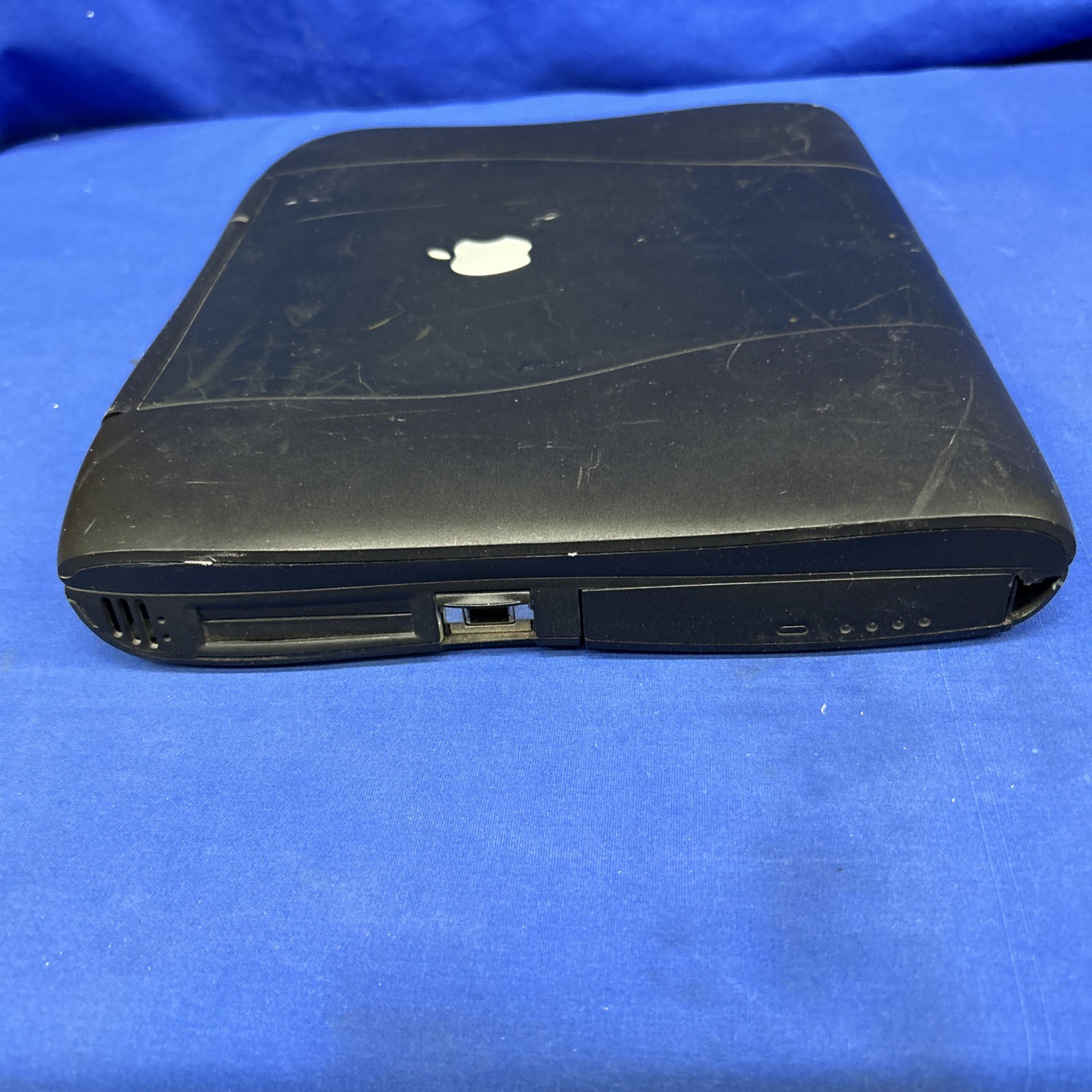 Macintosh Powerbook G3 No power cord Untested