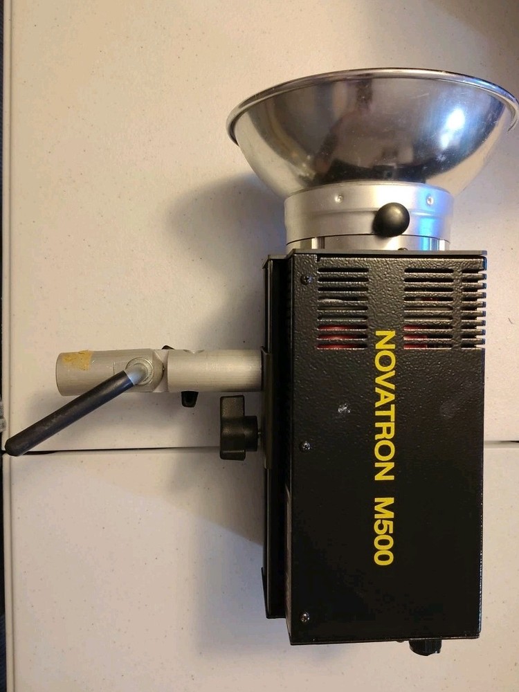 Novatron M500 Moonlight Studio Flash